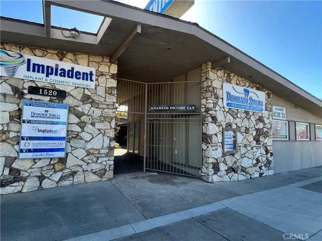 1520 E Lincoln, Anaheim, California 92805