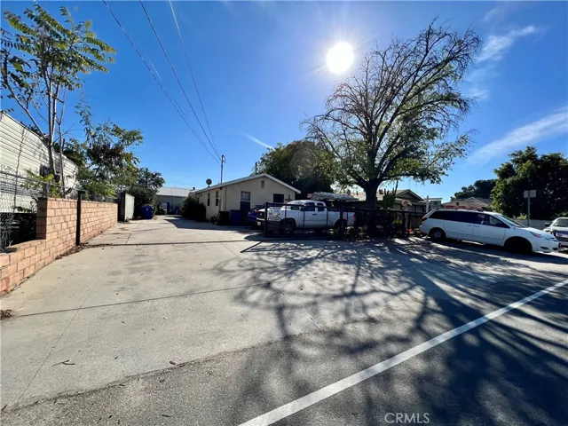 Extra parking by street fits up to 3 cars