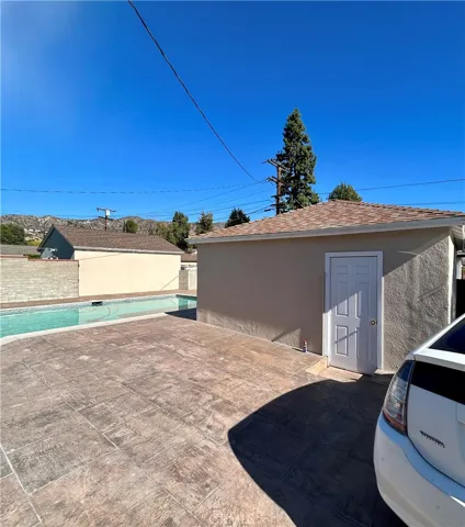 2600 N Buena Vista Street, Burbank, California 91504