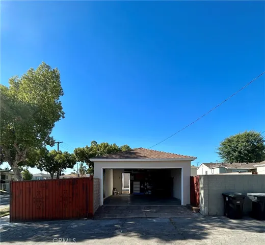2600 N Buena Vista Street, Burbank, California 91504
