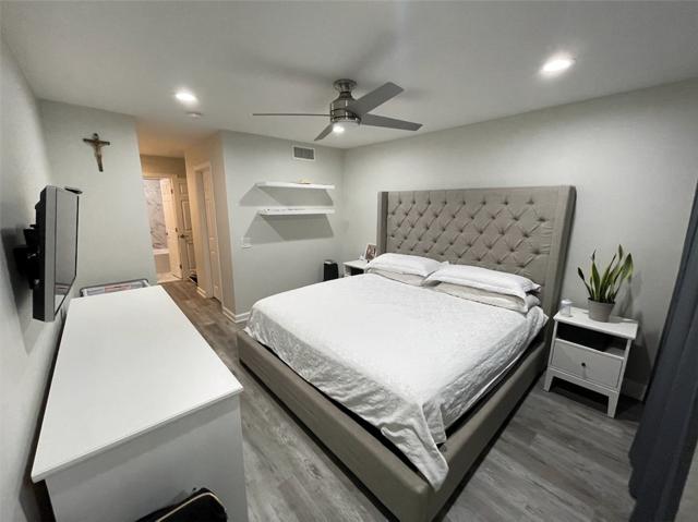 23515 Lyons Avenue Unit 168, Valencia, California 91355