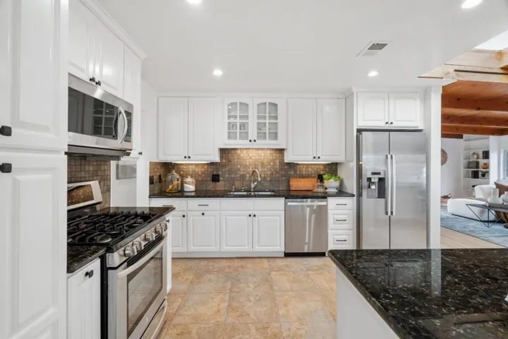 475 Molino Avenue, Sunnyvale, California 94086