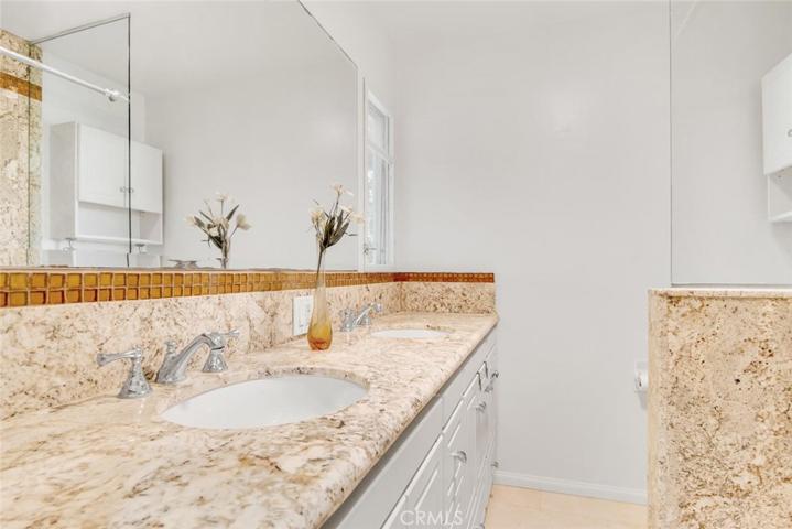 179 Mcknight Drive Unit 12, Laguna Beach, California 92651
