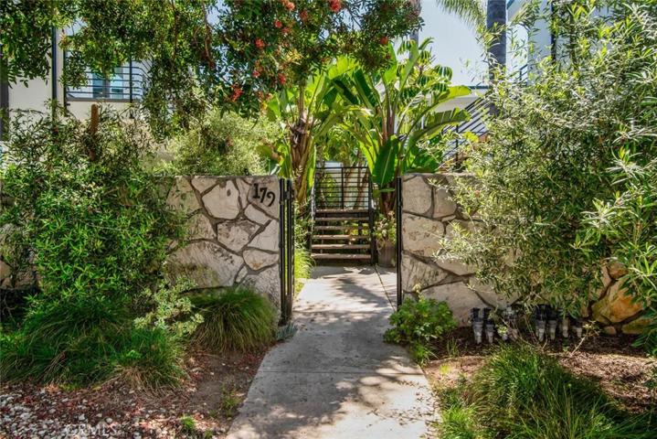 179 Mcknight Drive Unit 12, Laguna Beach, California 92651