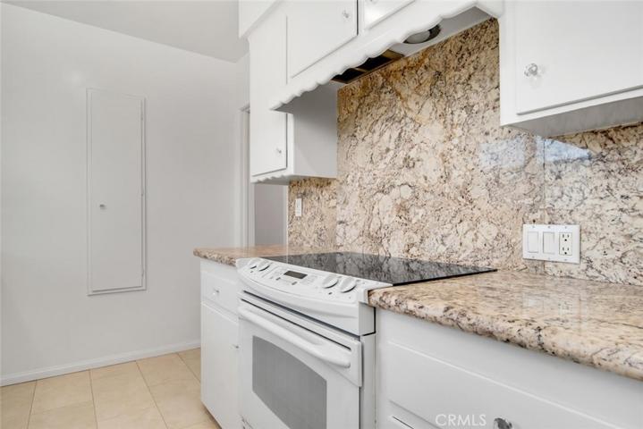 179 Mcknight Drive Unit 12, Laguna Beach, California 92651