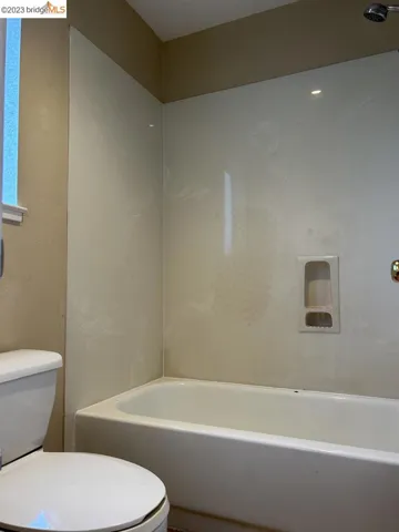 Upstair Hallway Bath