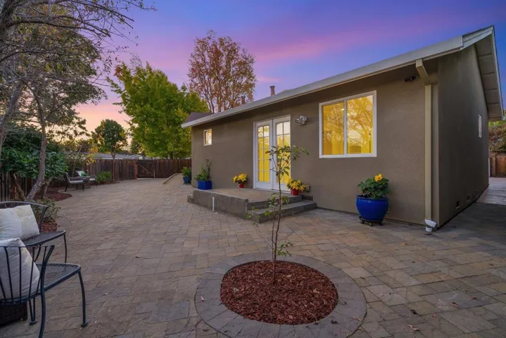 864 Orange Avenue, Sunnyvale, California 94087