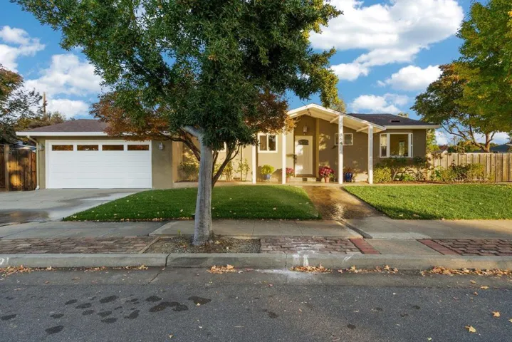 864 Orange Avenue, Sunnyvale, California 94087