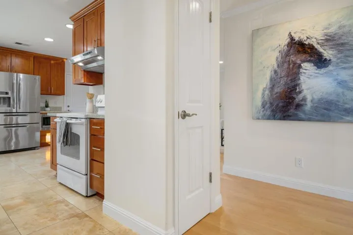 864 Orange Avenue, Sunnyvale, California 94087