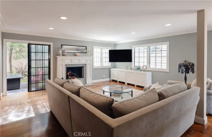 Spacious Family Room