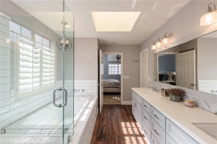 1814 Huntington Lane 1, Redondo Beach, California 90278