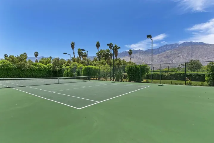 2171 TF 029_Tennis courts