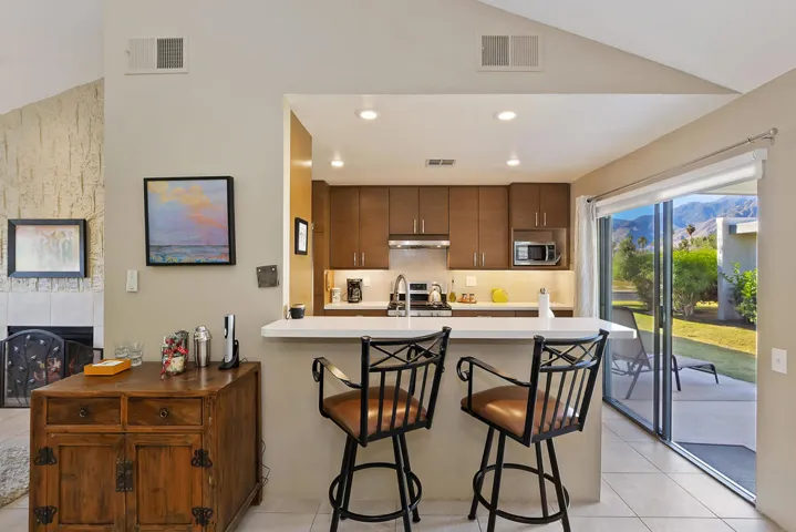 012_Kitchen