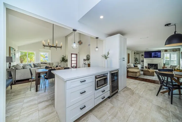 6411 El Pato Court, Carlsbad, California 92009
