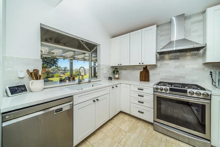 6411 El Pato Court, Carlsbad, California 92009