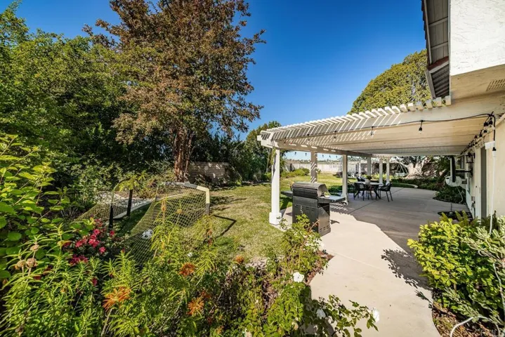 6411 El Pato Court, Carlsbad, California 92009