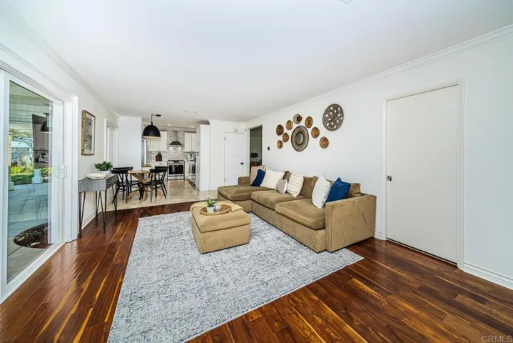 6411 El Pato Court, Carlsbad, California 92009