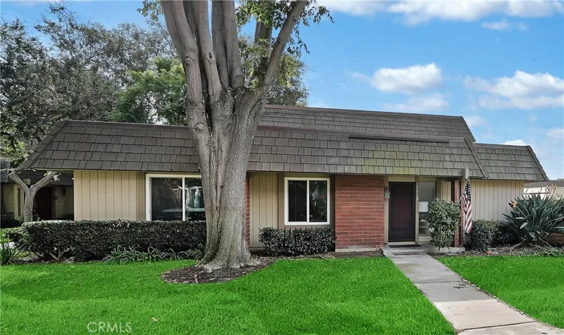 Single Story End Unit on Extra Large Lot has 3 Bedrooms and 2 Baths