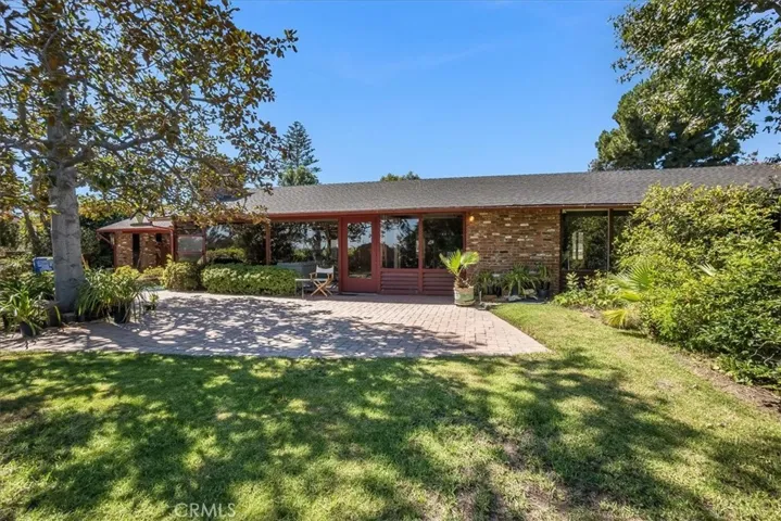 7107 S Sepluveda Boulevard, Westchester, California 90045