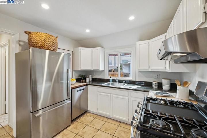 941 56th Street, Oakland, California 94608