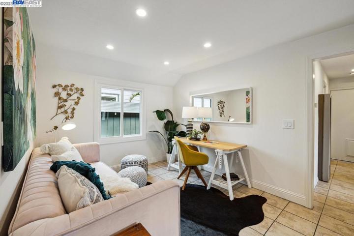 941 56th Street, Oakland, California 94608