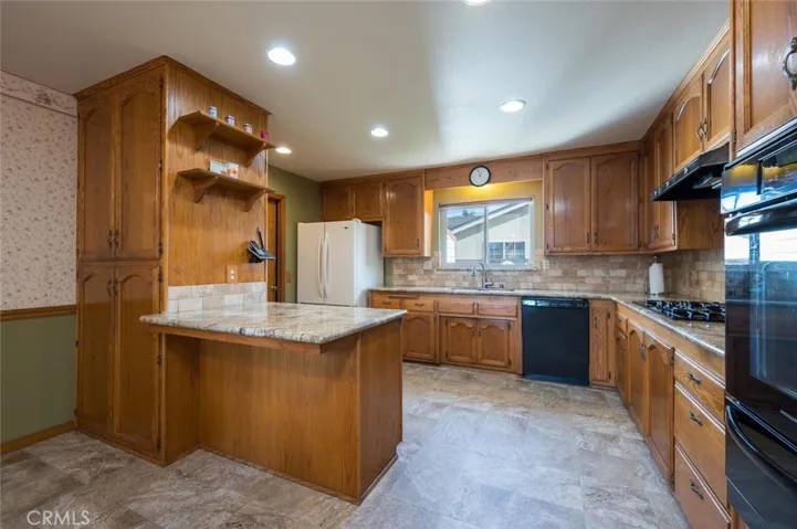 614 E Bunny Avenue, Santa Maria, California 93454
