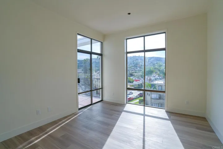 2130 Vallecitos 442, La Jolla, California 92037