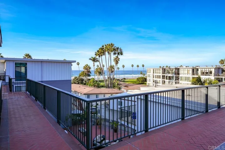 2130 Vallecitos 442, La Jolla, California 92037
