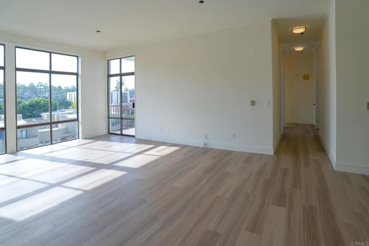 2130 Vallecitos 442, La Jolla, California 92037