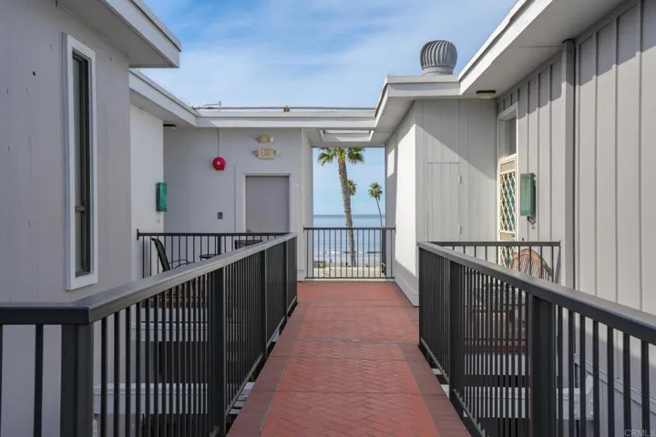 2130 Vallecitos 442, La Jolla, California 92037
