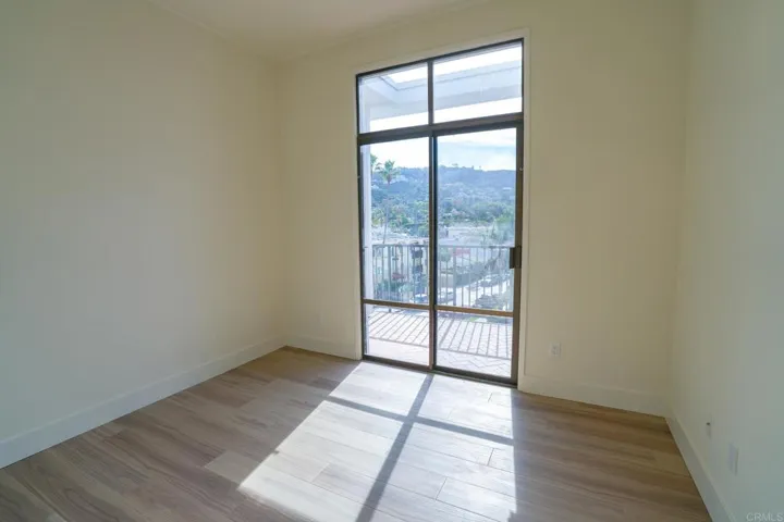 2130 Vallecitos 442, La Jolla, California 92037
