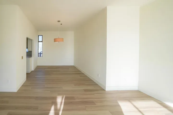 2130 Vallecitos 442, La Jolla, California 92037