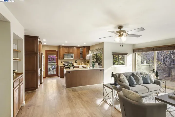 1163 Via Doble, Concord, California 94521