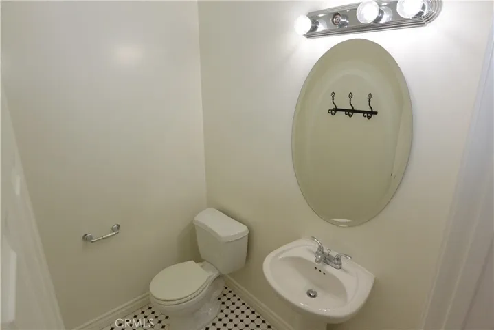 129 Silverado, Irvine, California 92618