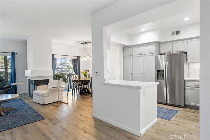 20171 Sealpoint Lane Unit 105, Huntington Beach, California 92646
