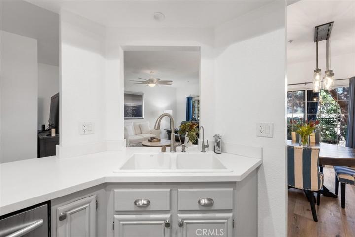 20171 Sealpoint Lane Unit 105, Huntington Beach, California 92646