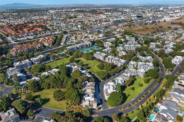 20171 Sealpoint Lane Unit 105, Huntington Beach, California 92646