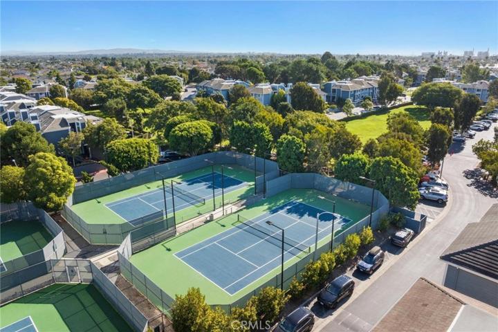 20171 Sealpoint Lane Unit 105, Huntington Beach, California 92646