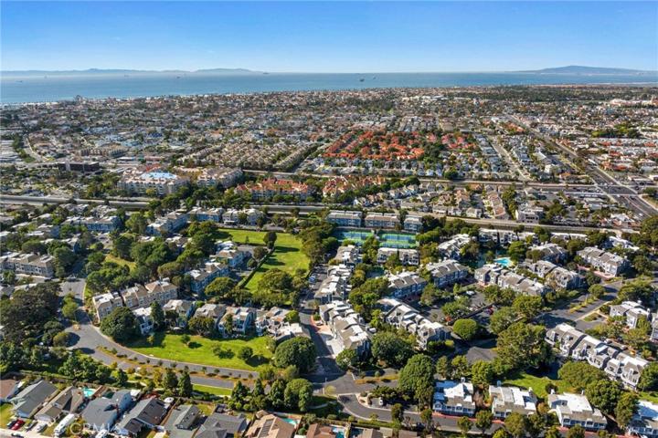 20171 Sealpoint Lane Unit 105, Huntington Beach, California 92646