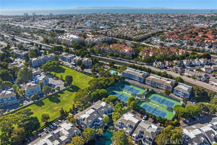 20171 Sealpoint Lane Unit 105, Huntington Beach, California 92646