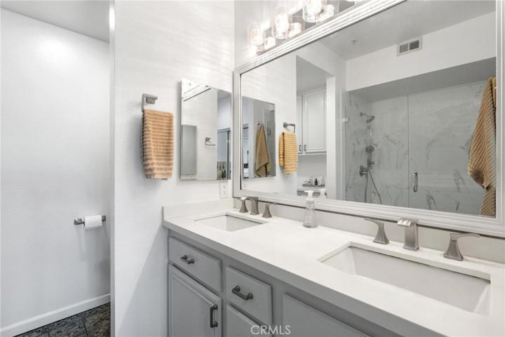 20171 Sealpoint Lane Unit 105, Huntington Beach, California 92646