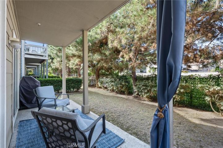 20171 Sealpoint Lane Unit 105, Huntington Beach, California 92646