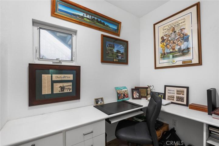 20171 Sealpoint Lane Unit 105, Huntington Beach, California 92646