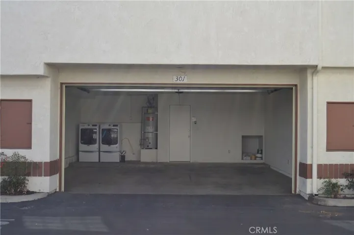 2971 Plaza Del Amo 301, Torrance, California 90503