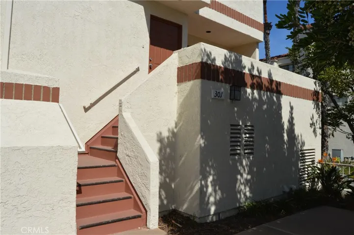 2971 Plaza Del Amo 301, Torrance, California 90503