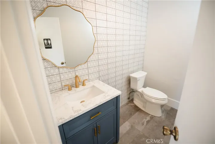 236 E Route 66, Glendora, California 91740
