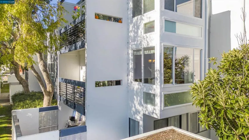 1025 Shell Boulevard 7, Foster City, California 94404-2968