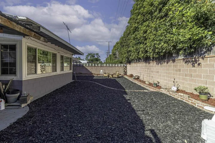 15621 Starbuck Street, Whittier, California 90603