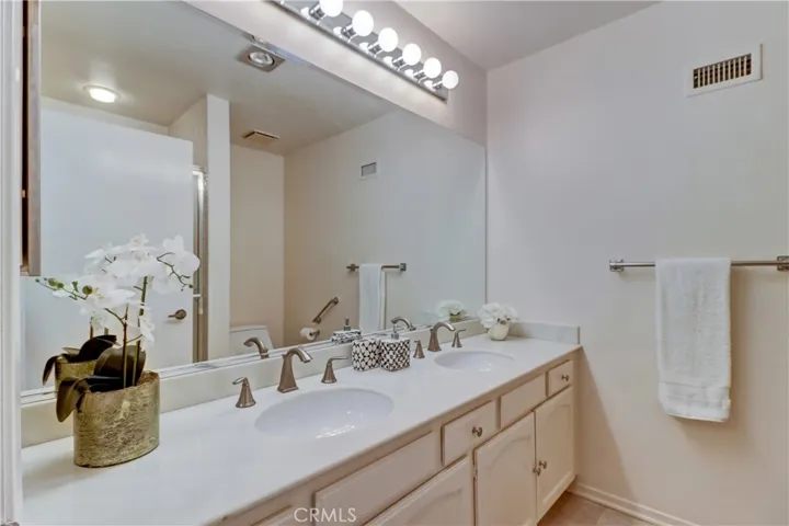 5384 Paseo Del Lago W B, Laguna Woods, California 92637
