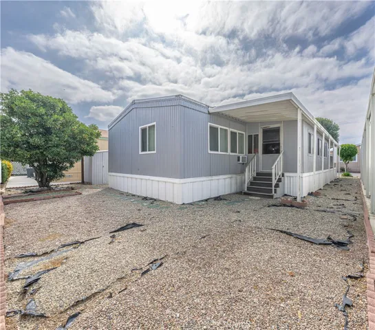 319 Magpie Lane, Fountain Valley, California 92708